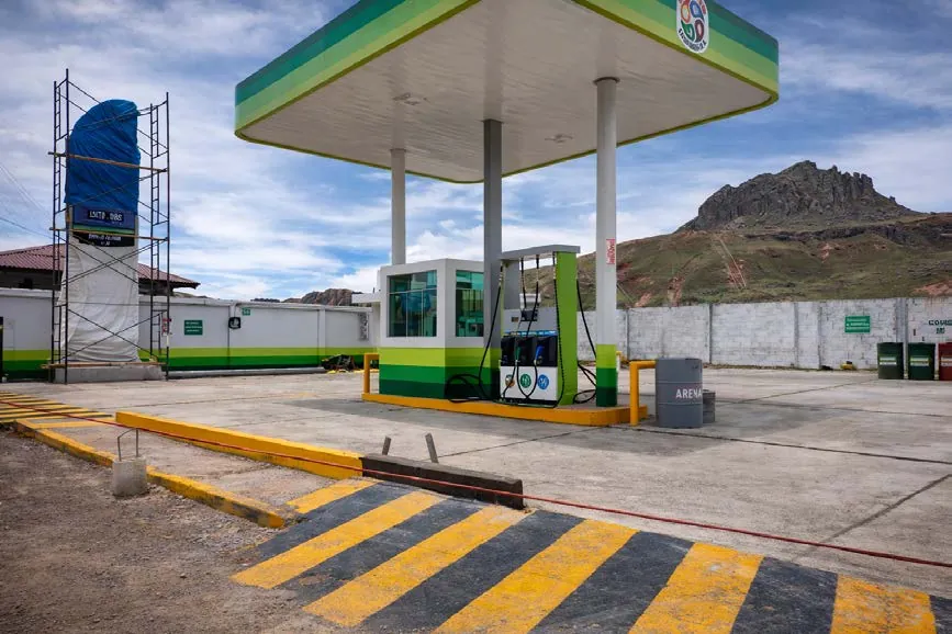 Establecimiento de combustibles terminado y listo para operar